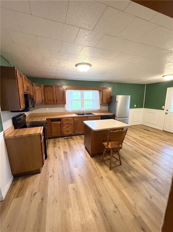 301 Mound Street Property Photo 14