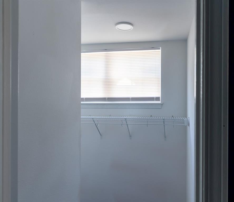 811 Powell Street Property Photo 11