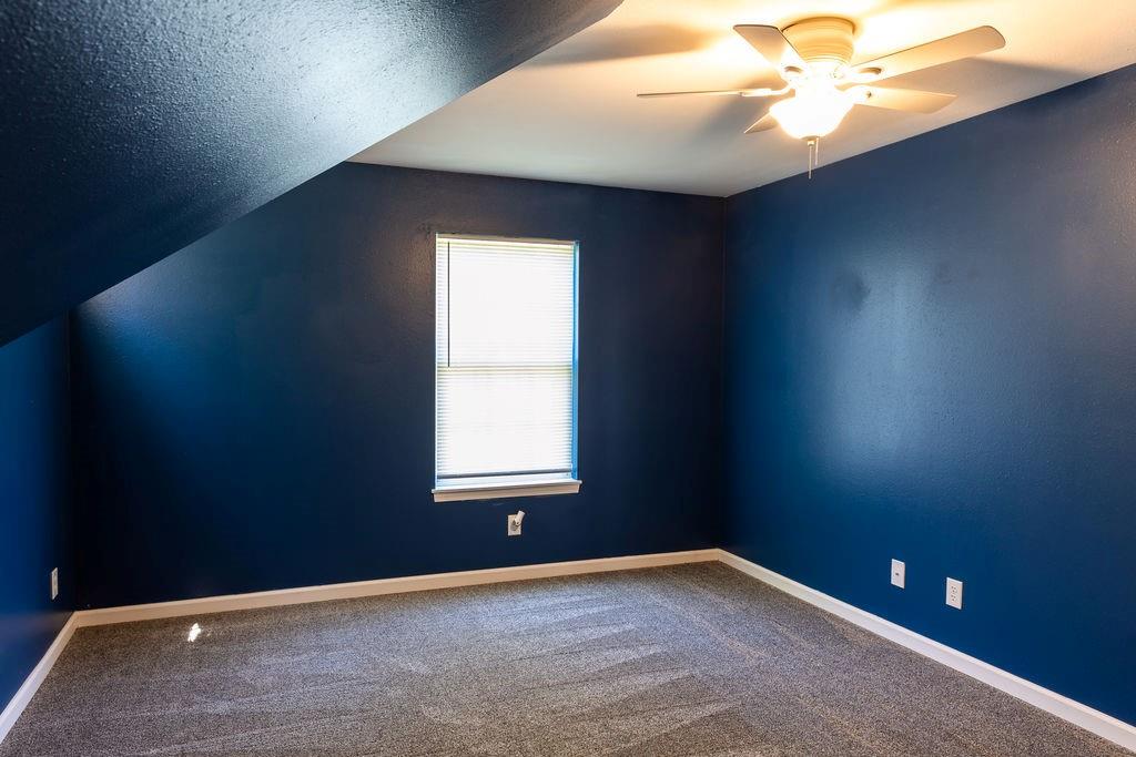 811 Powell Street Property Photo 14