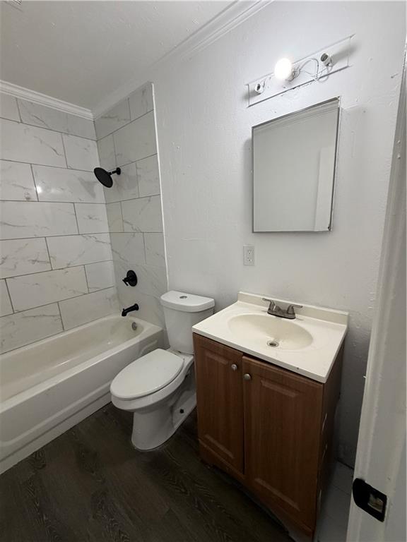 1920 E 84th Terrace Property Photo 12