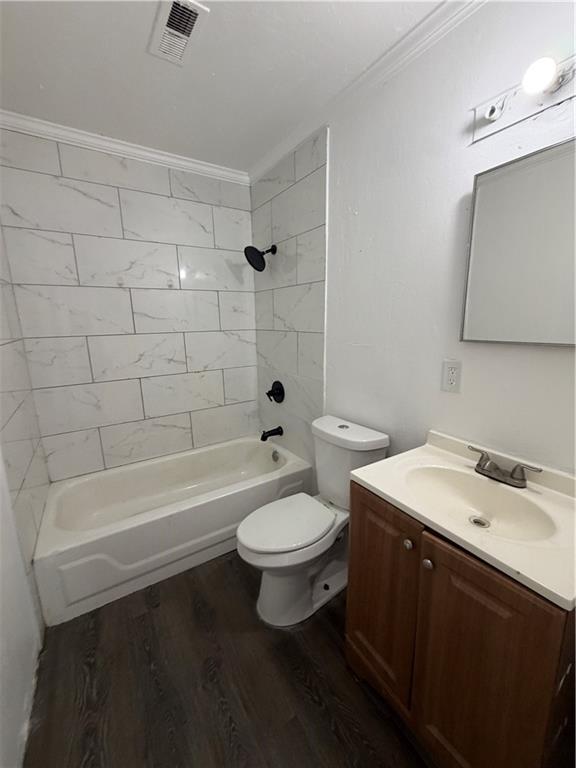 1920 E 84th Terrace Property Photo 13