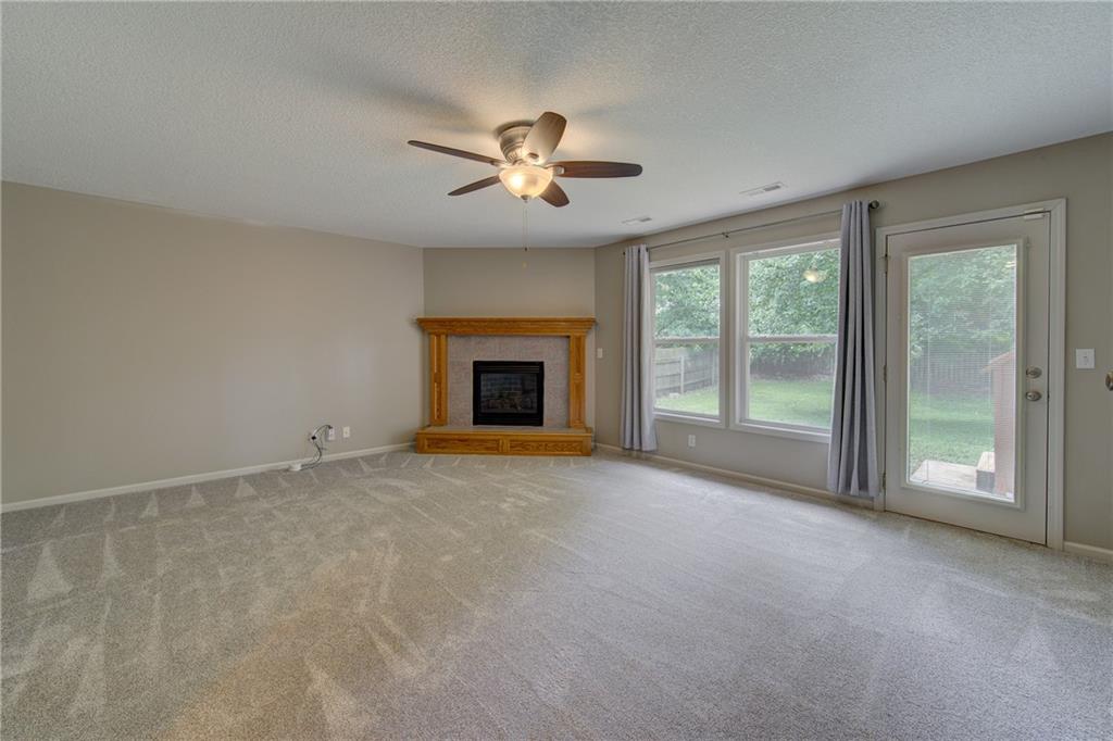 8706 N Carson Avenue Property Photo 10