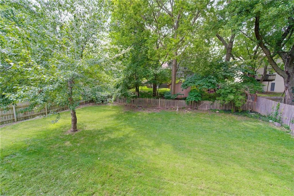 8706 N Carson Avenue Property Photo 27