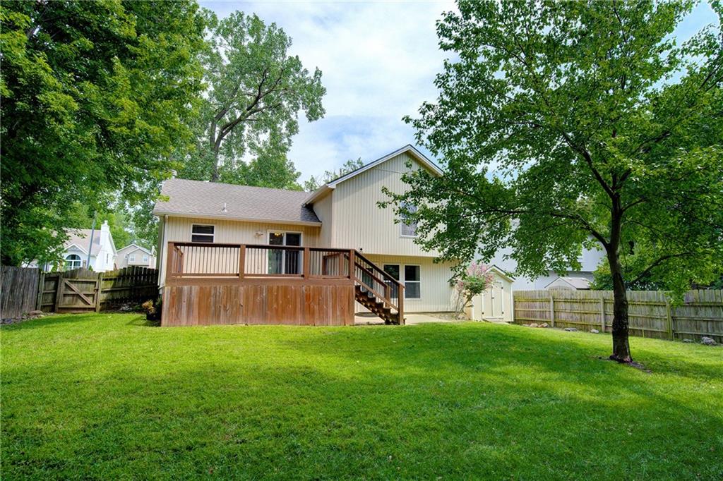 8706 N Carson Avenue Property Photo 29