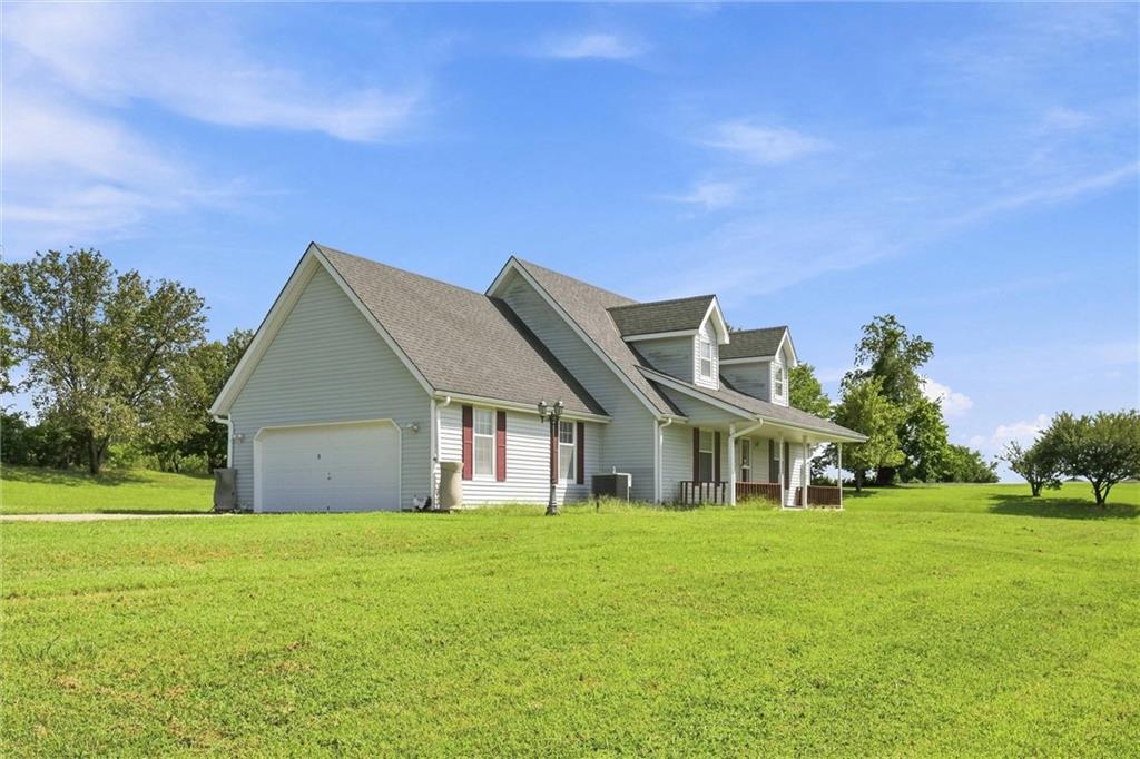 33405 E Oak Hill School Road Property Photo 2