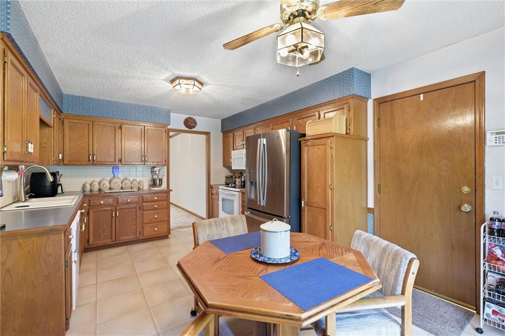 33405 E Oak Hill School Road Property Photo 12