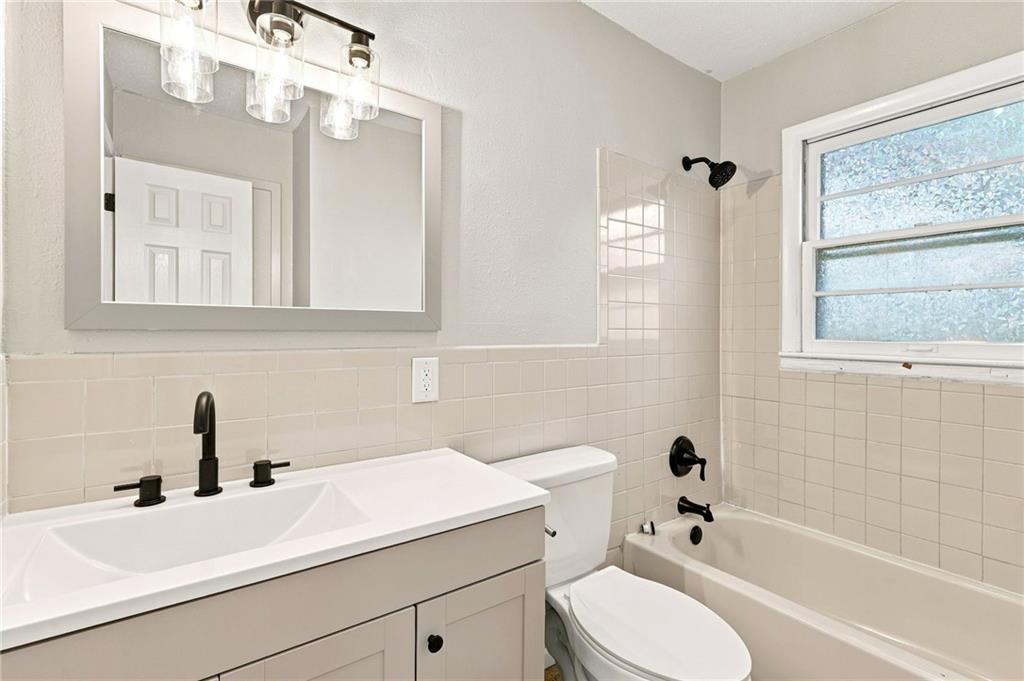 806 S Washington Avenue Property Photo 19