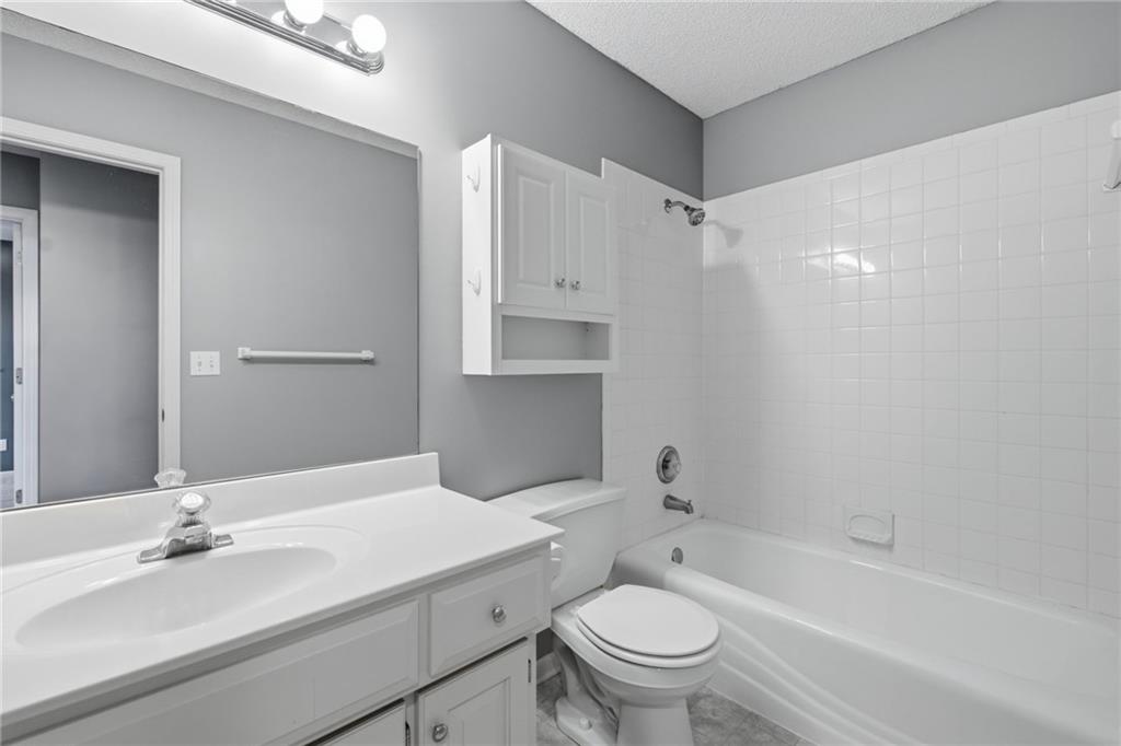 11945 S Monroe Street Property Photo 27