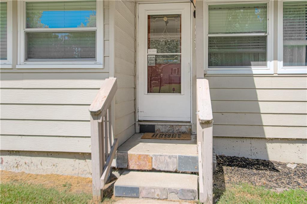 6904 Nw Belvidere Parkway Property Photo 2