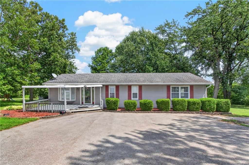 21405 S Harper Road Property Photo 1