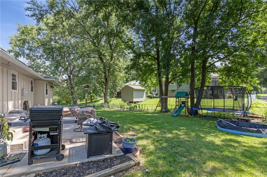 508 Ne Grant Drive Property Photo 27
