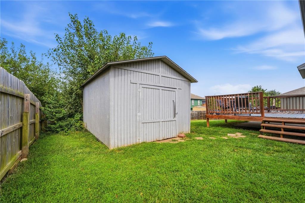 16912 Summit Drive Property Photo 34