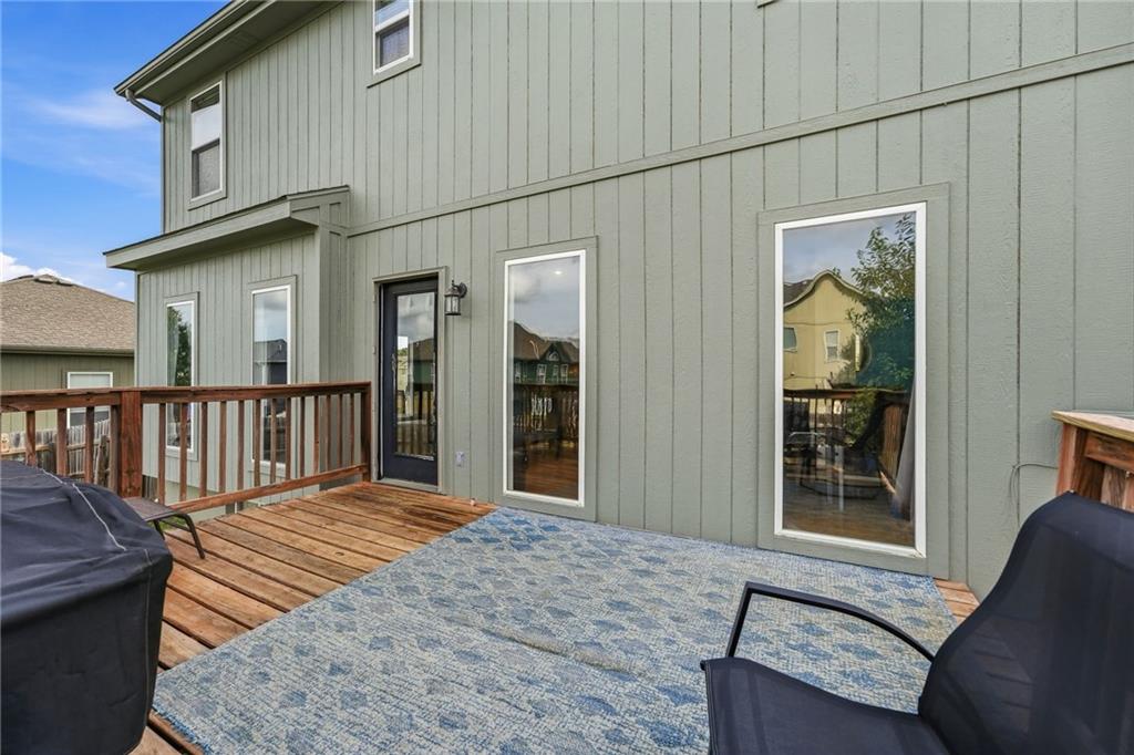 16912 Summit Drive Property Photo 40