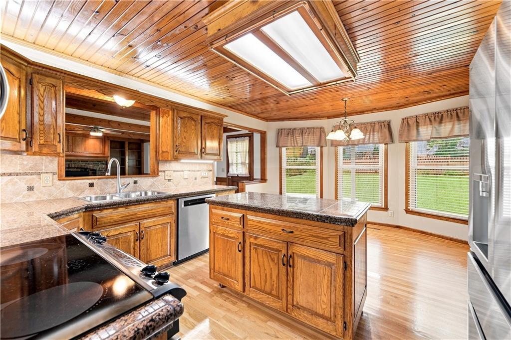 2700 Nw Bent Tree Circle Property Photo 12