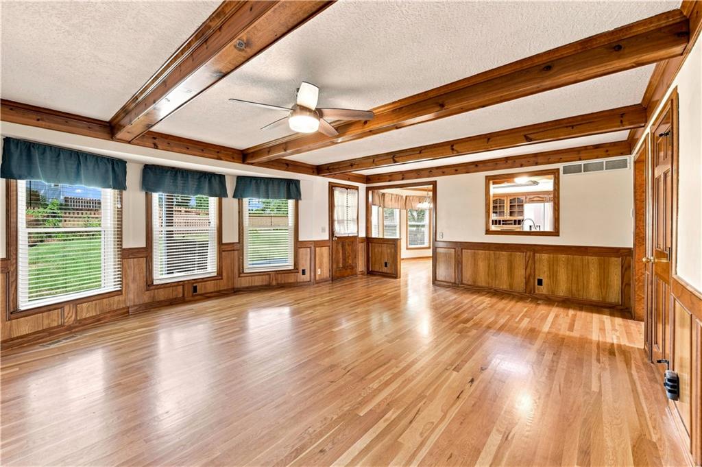 2700 Nw Bent Tree Circle Property Photo 17