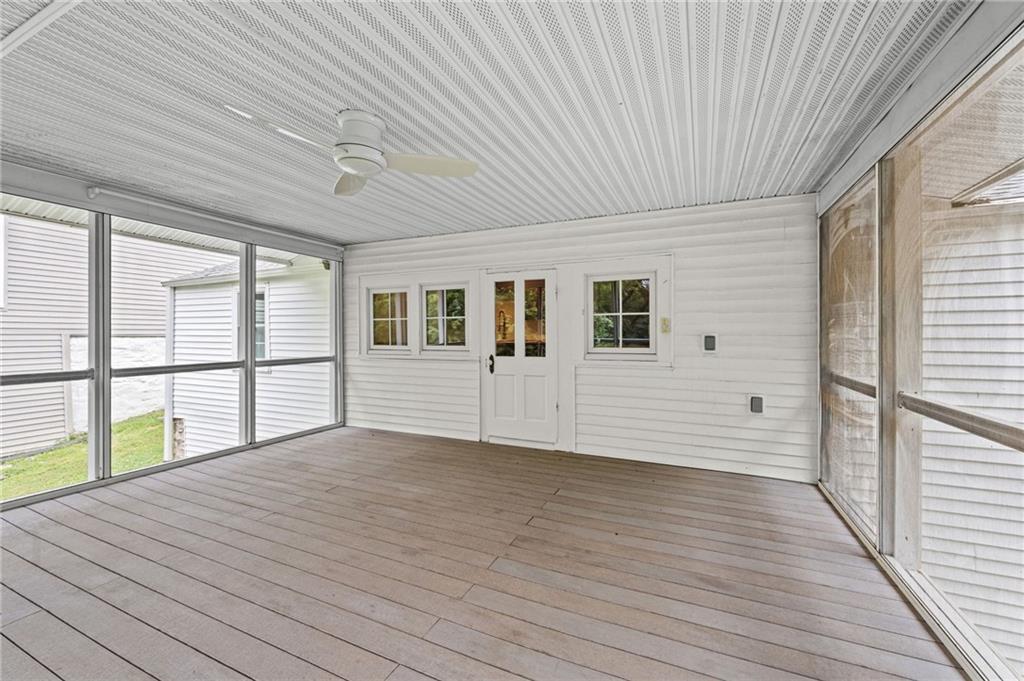 633 Main Street Property Photo 20