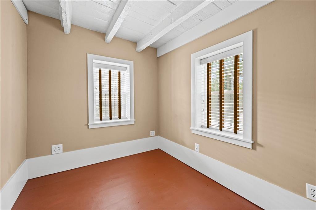 633 Main Street Property Photo 23
