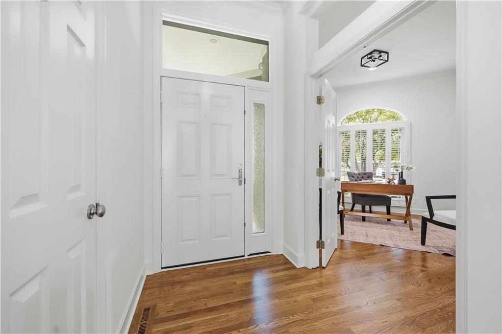 10153 S Shadow Circle Property Photo 4