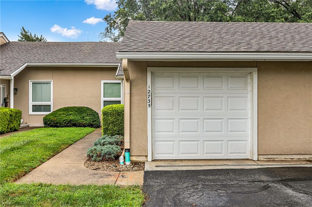 12735 W 108th Place Property Photo 2