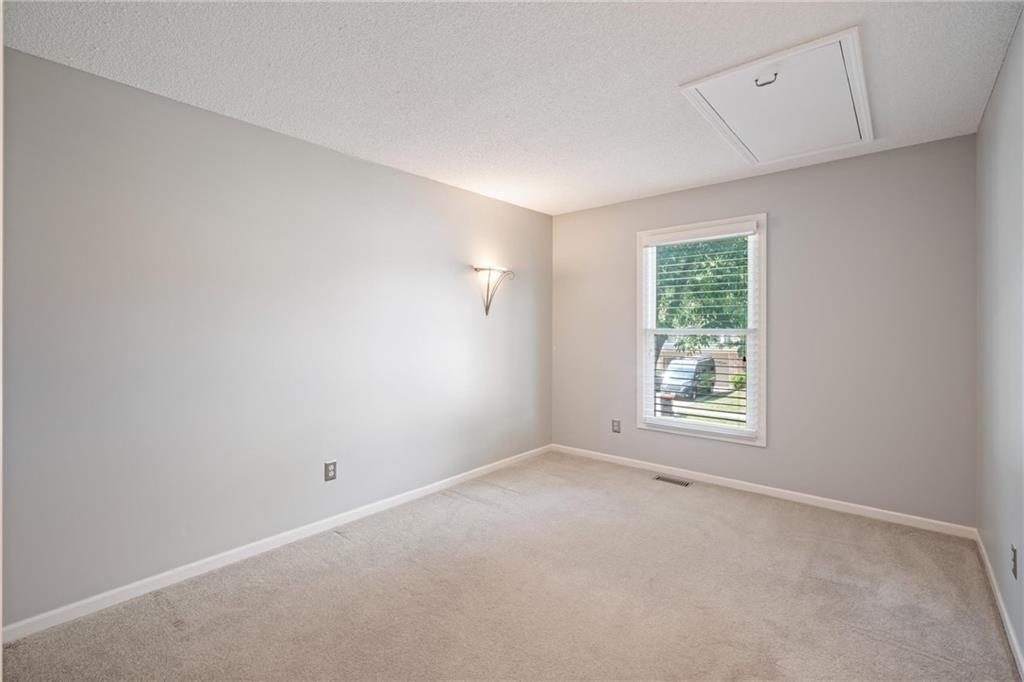 22201 W 64th Terrace Property Photo 18