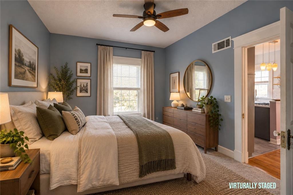 829 W 40 Street Property Photo 7