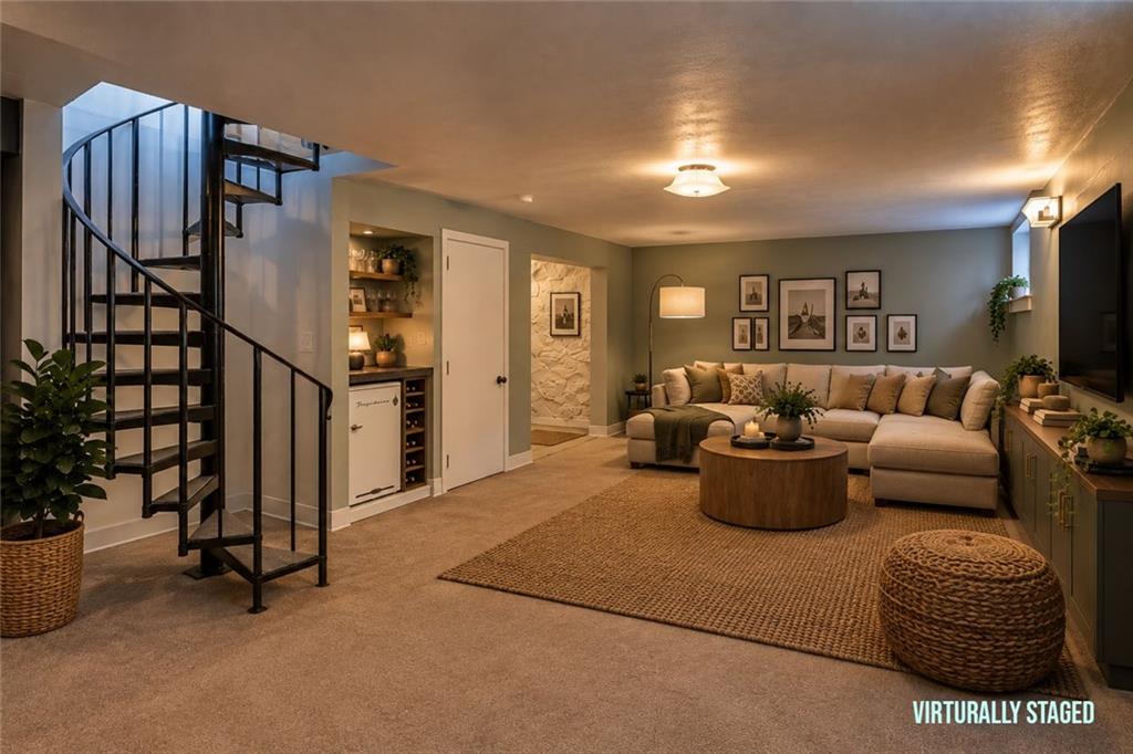 829 W 40 Street Property Photo 11