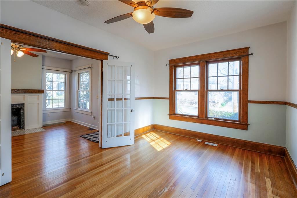 829 W 40 Street Property Photo 18