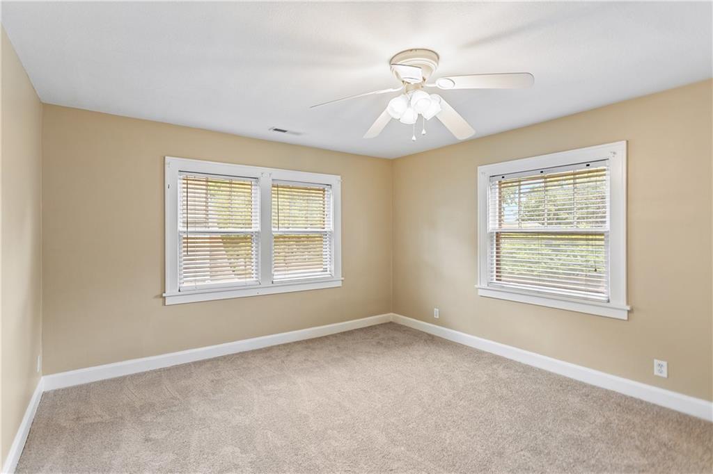 109 W 65th Street Property Photo 24
