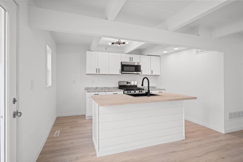 928 N 71st Street Property Photo 10