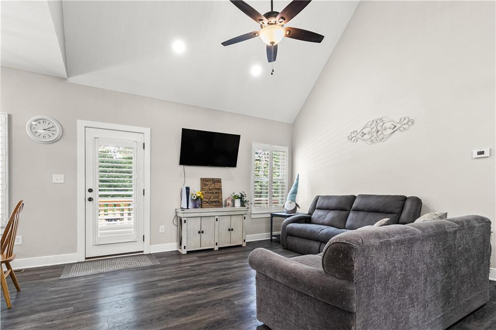 7 Se 230 Road Property Photo 4