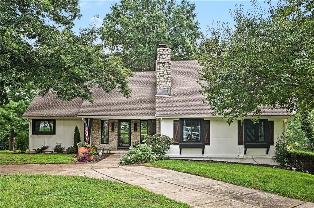 4811 Lees Summit Road Property Photo 1