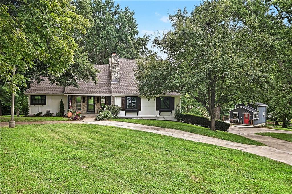 4811 Lees Summit Road Property Photo 2