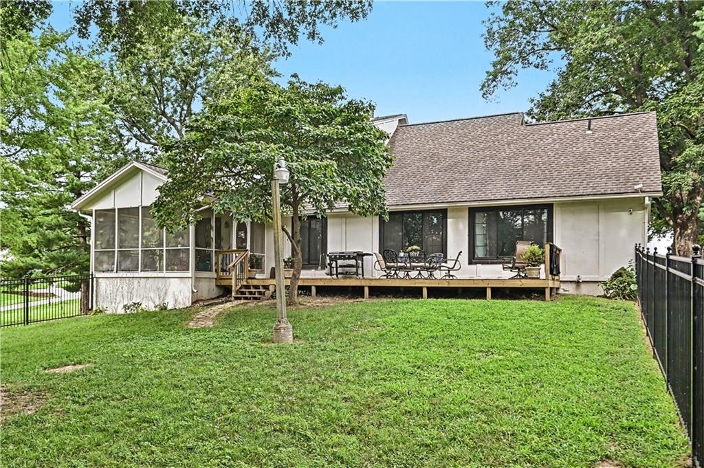 4811 Lees Summit Road Property Photo 8