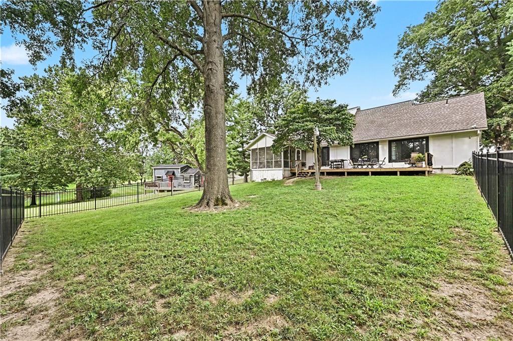 4811 Lees Summit Road Property Photo 11