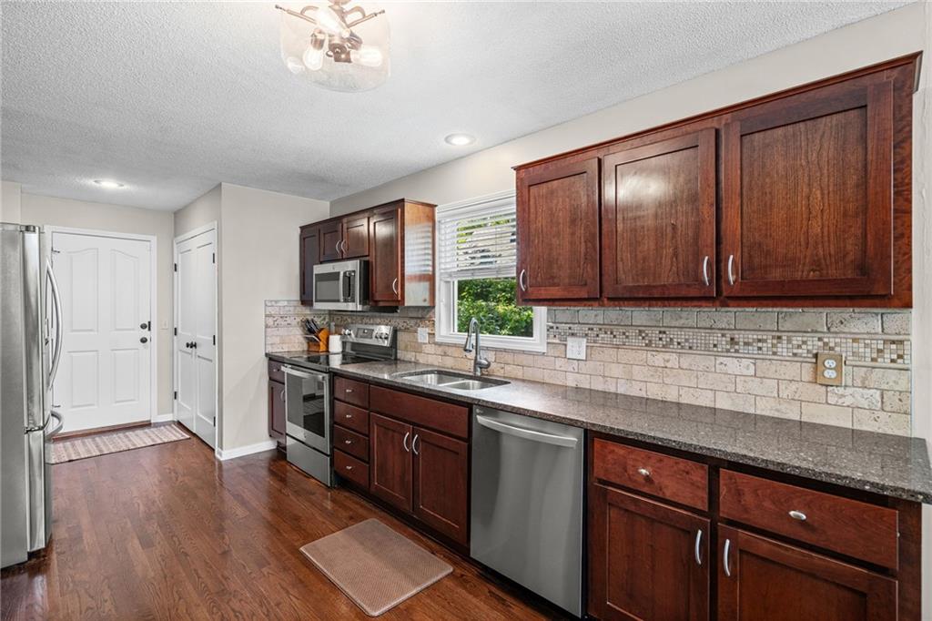 6214 W 155th Place Property Photo 15