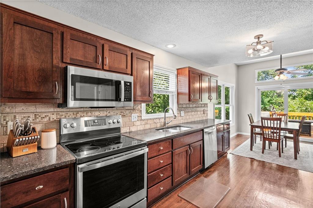 6214 W 155th Place Property Photo 16