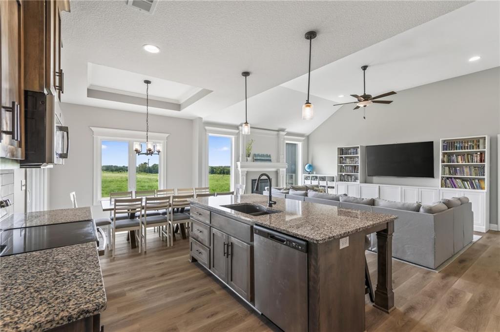 1015 Fox Trot Drive Property Photo 13