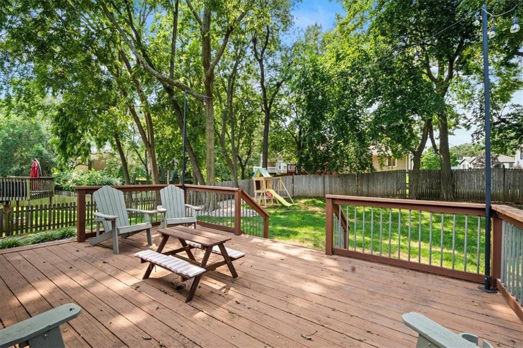 1712 Ne Whitestone Drive Property Photo 25