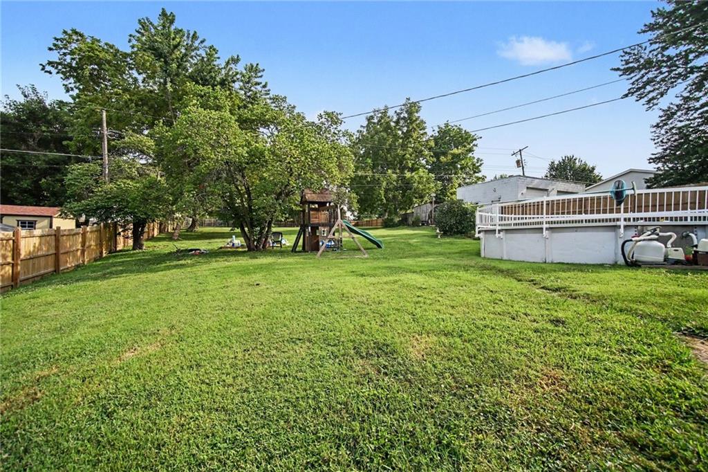 3719 Seneca Street Property Photo 26