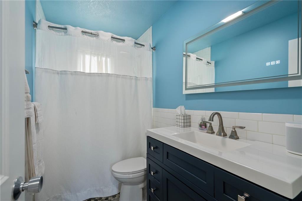 4237 Lakeview Drive Property Photo 17