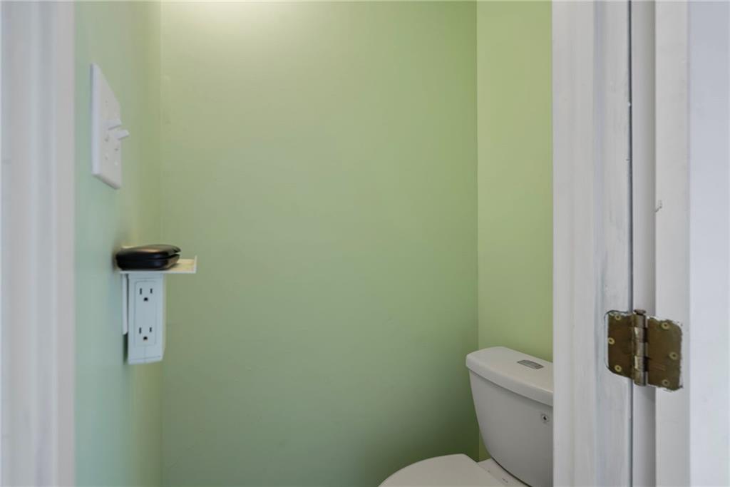 4237 Lakeview Drive Property Photo 19