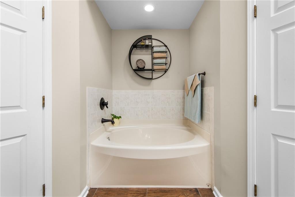 12110 S Acuff Lane Property Photo 29