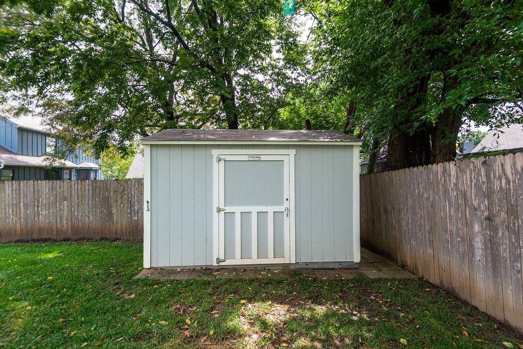 12110 S Acuff Lane Property Photo 49