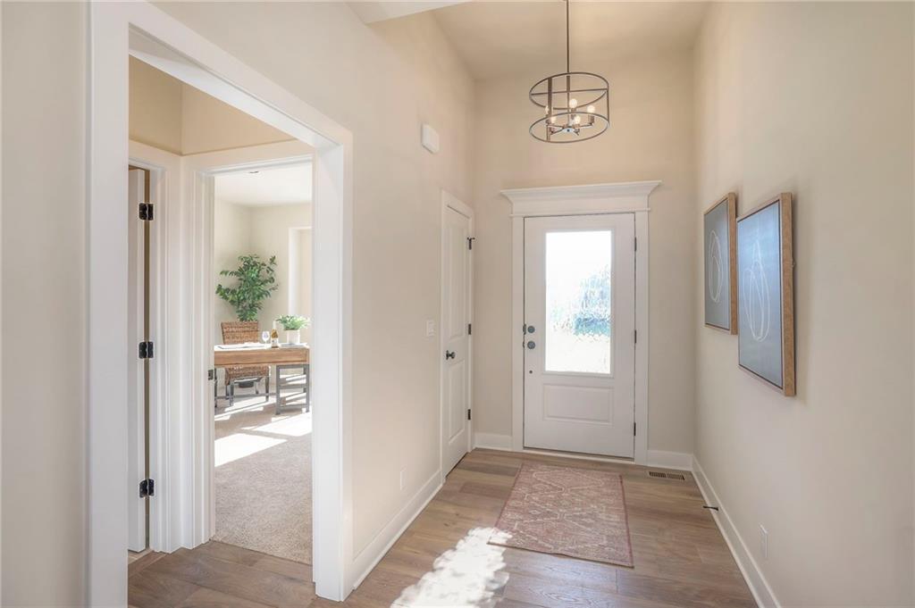 17079 W 168th Place Property Photo 6