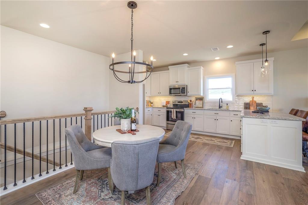 17079 W 168th Place Property Photo 13