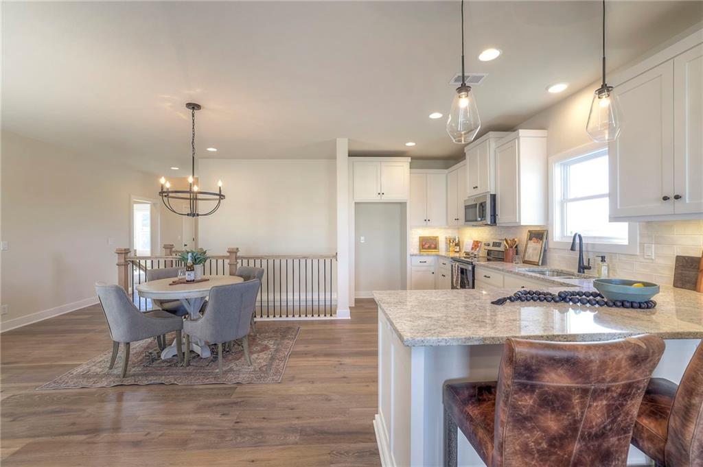 17079 W 168th Place Property Photo 14