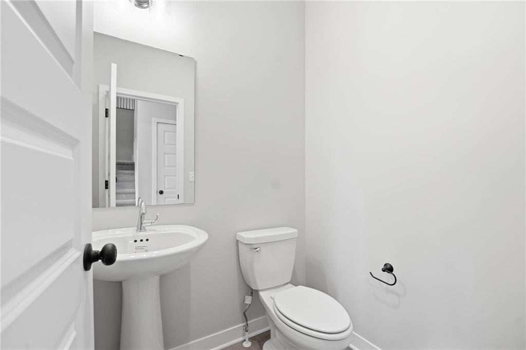 806 Glenn Circle Property Photo 18