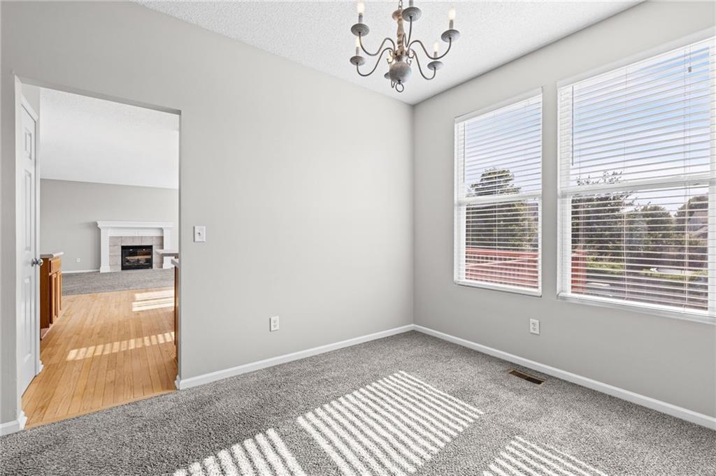 1807 W Fredrickson Drive Property Photo 5