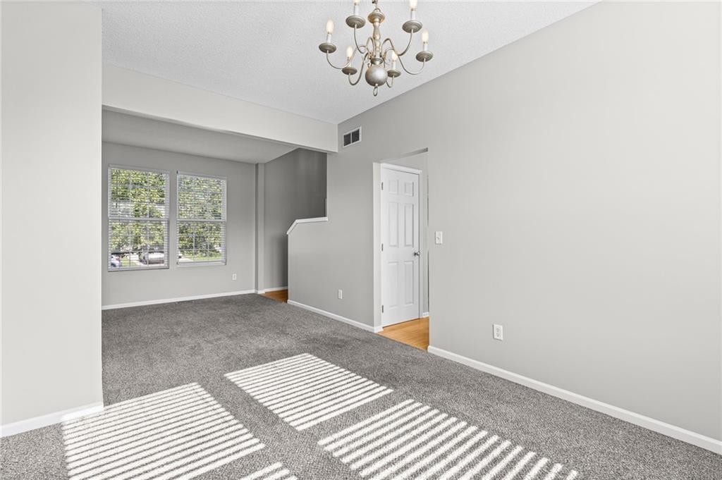 1807 W Fredrickson Drive Property Photo 6