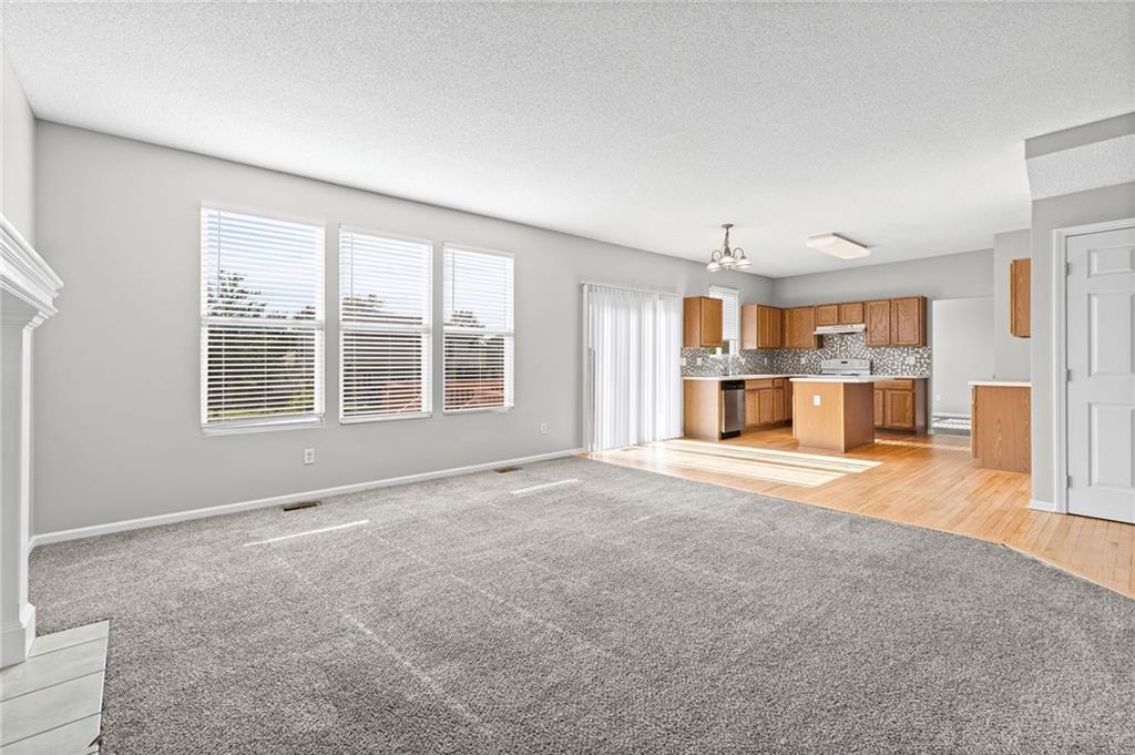 1807 W Fredrickson Drive Property Photo 11